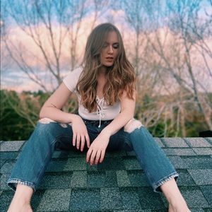 Meet your Posher, Alyssa